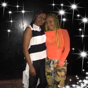 Meet your Posher, Mitzi shella